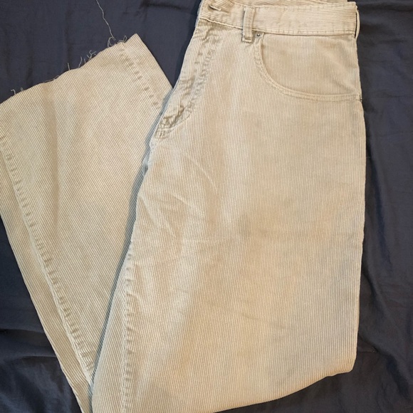 Levi’s chords. Loose fit 34/32 - Picture 2 of 3